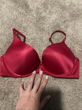 VS Push-Up Bra NWOT